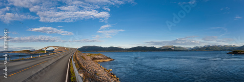 Touristenroute Atlantikstrasse RV 64 in Norwegen