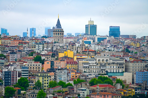 Panoramic view of Istanbul with Galata tower and city architecture in Turkey © Savvapanf Photo ©