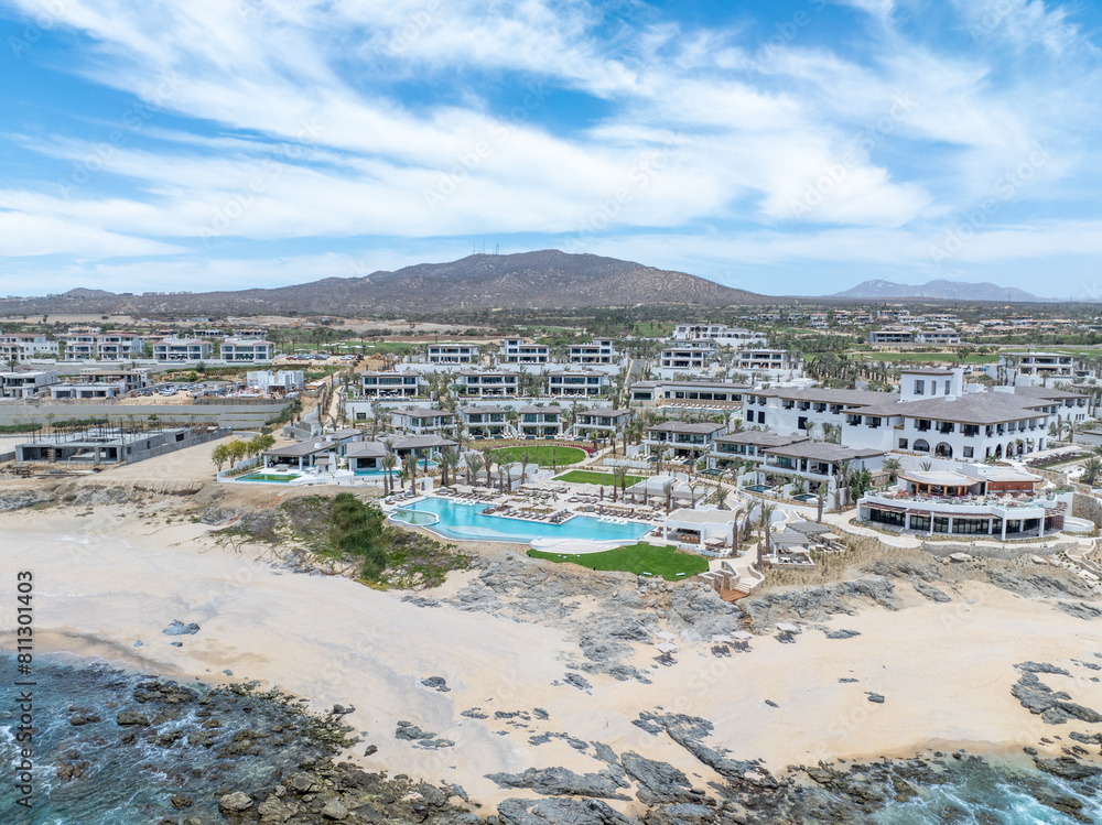 Obraz premium Aerial view of tropical beach with resorts in Cabo San Jose, Baja California Sur, Mexico