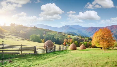 zauberhafte landschaft im herbst sonniges panorama von landlicher idylle photo