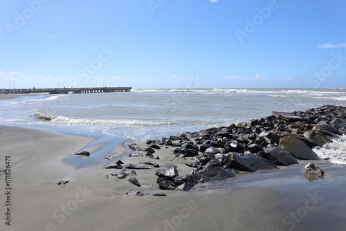 Obraz na płótnie Lido di Ostia - Scorcio del pontile dalla riva del Lido Salus w salonie