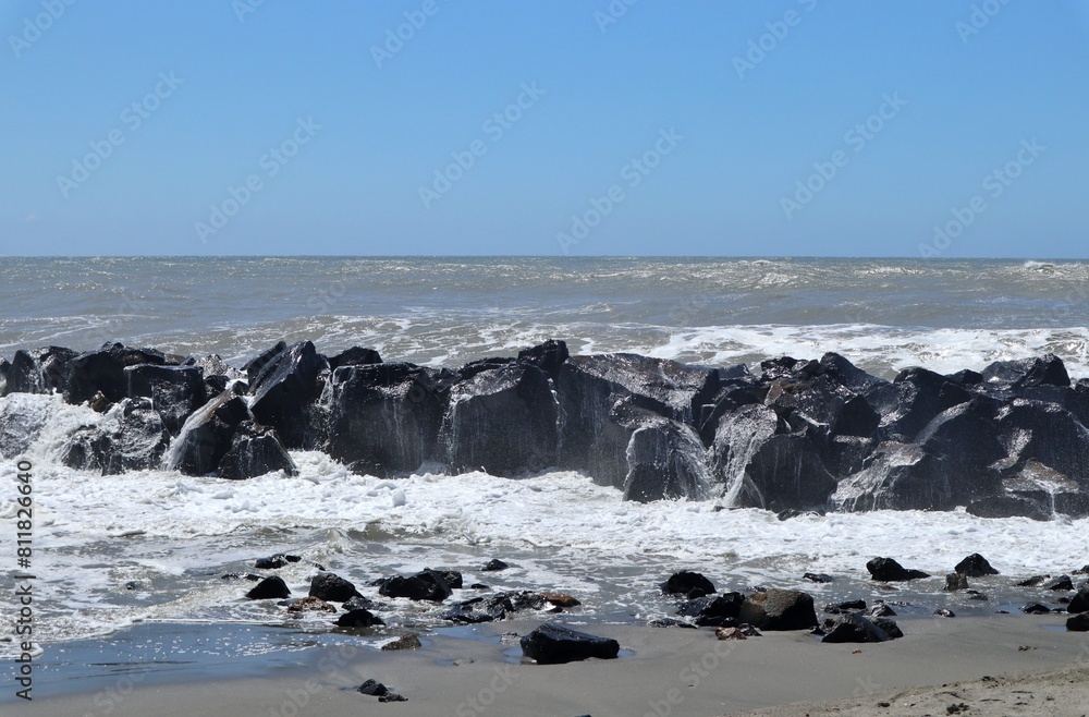 Lido di Ostia - Scogliera della Spiaggia Grigia