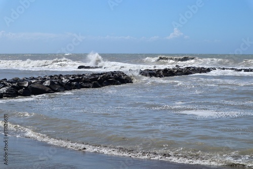 Obraz na płótnie Lido di Ostia - Scogliera dalla riva del Lido La Conchiglia w salonie