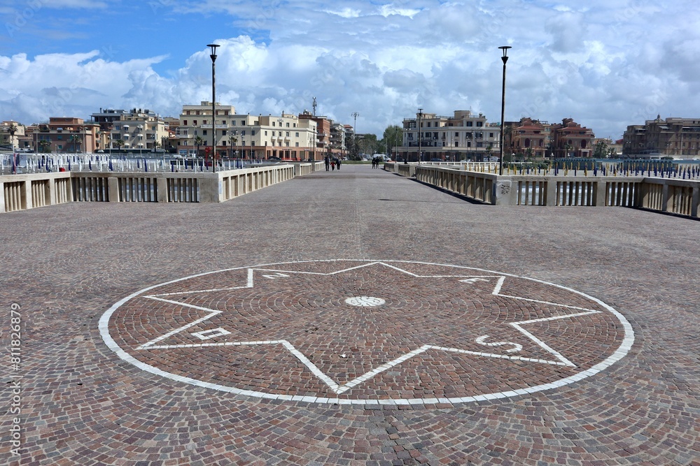 Lido di Ostia - Piazza dei Ravennati dal pontile