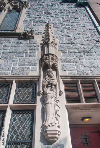 Vrigin mary and Baby Jesus Statue Baltimore