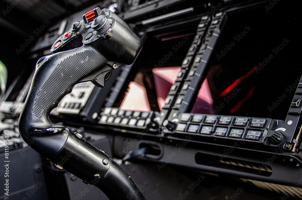 Fototapeta premium moderes cockpit in einem militärhubschrauber der belgischen armee