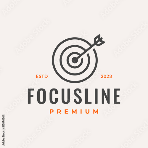 archer focus line circle simple hipster logo design vector