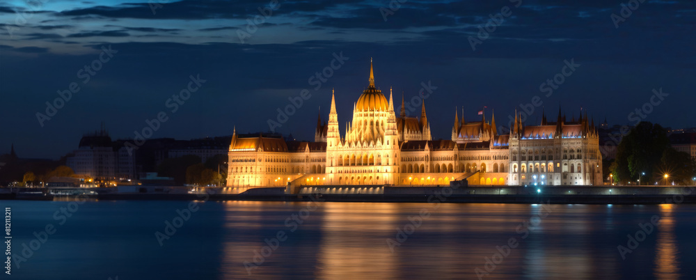 Obraz premium Hungarian Parliament building at night