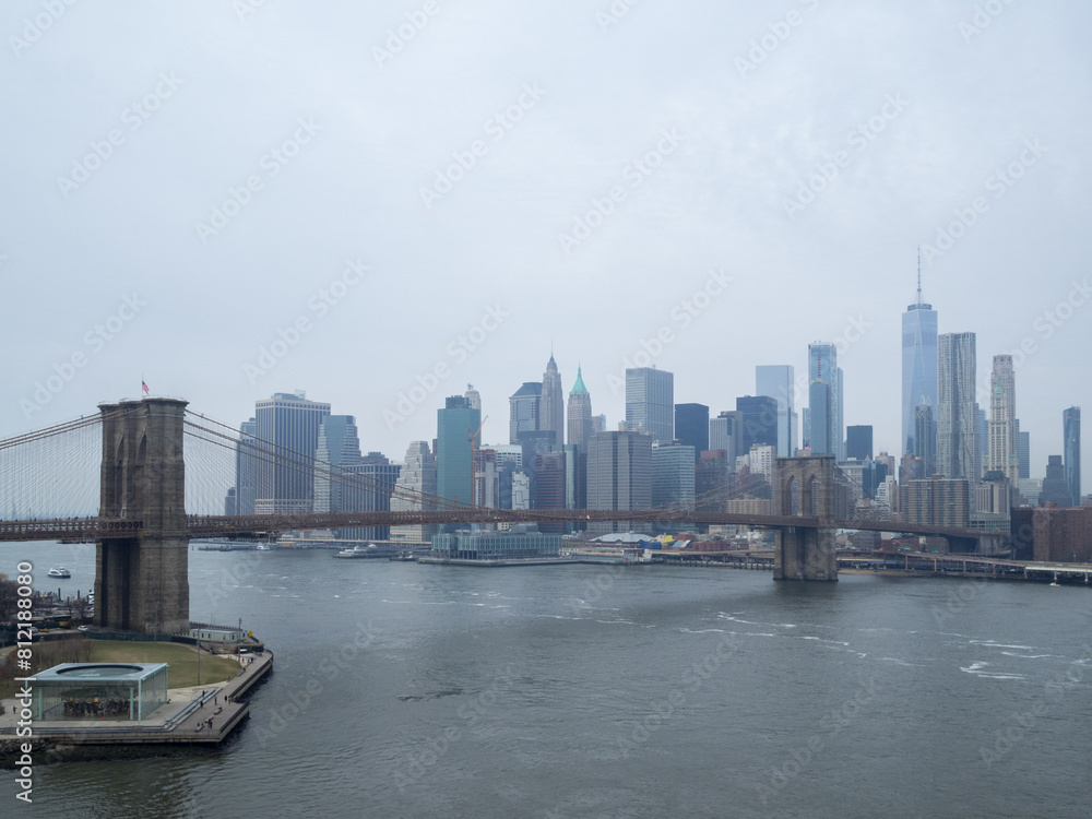 Fototapeta premium Brooklyn Bridge and Manhattan