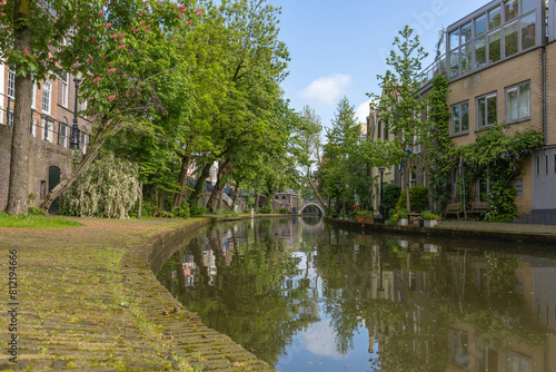 Oudegracht and Twijnstraat aan de Werf with arch bridge Utrecht