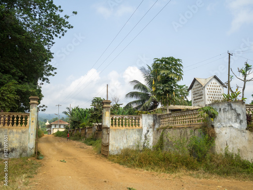 Obraz na płótnie Entrance to Roça Agostinho Neto, São Tomé w salonie