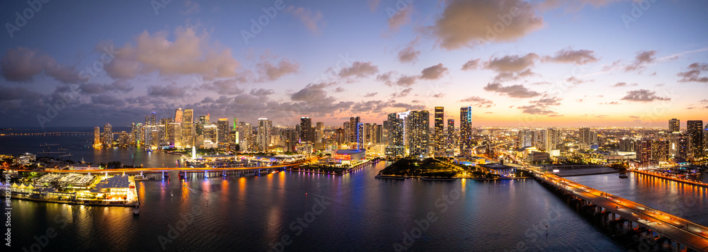 Naklejka premium Beautiful aerial panorama Downtown Miami. Image taken in 2024 du