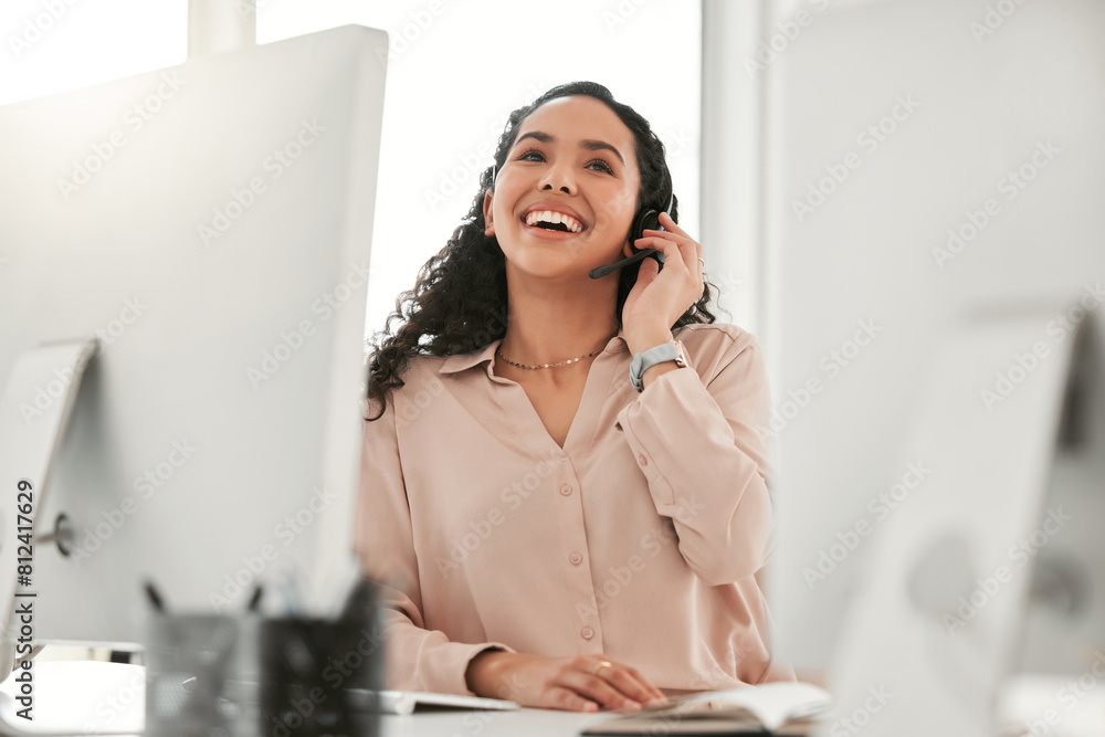 © peopleimages.com - Woman, smile and customer support for crm, call center and technology service agency. Consultant, computer and telemarketing company with conversation, happiness and workplace operator with headset © peopleimages.com - Woman, smile and customer support for crm, call center and technology service agency. Consultant, computer and telemarketing company with conversation, happiness and workplace operator with headset