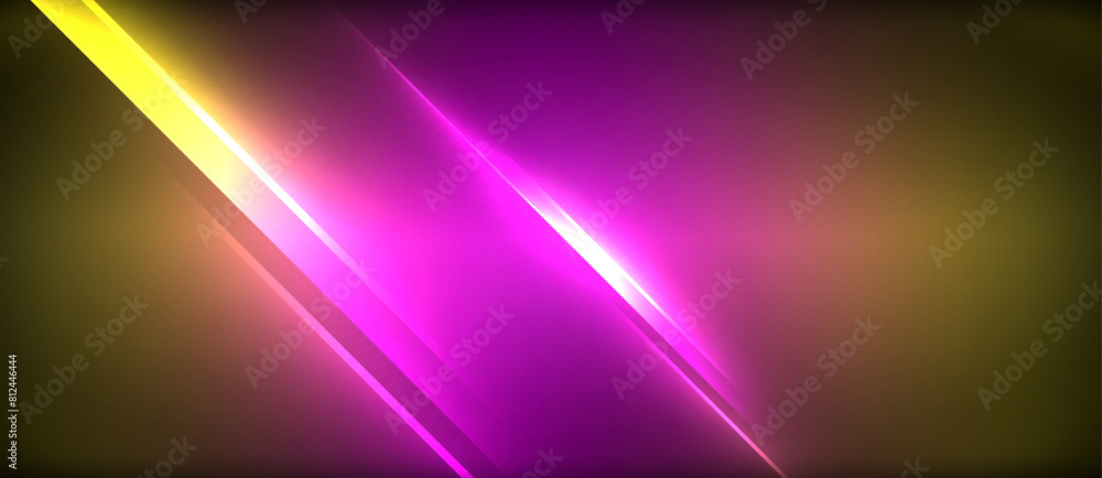 Obraz premium A vibrant purple and yellow light beam creates a striking visual effect against a dark background, reminiscent of neon art and electric blue patterns