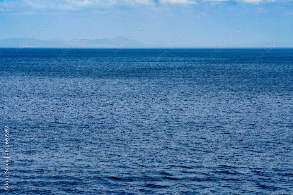 Obraz premium Blue waters of Anilao beach in Batangas Philippines.