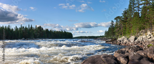 Vormforsen Stromschnellen am Vindelälven bei Lycksele