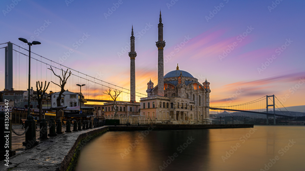 Obraz premium Ortakoy Mosque 