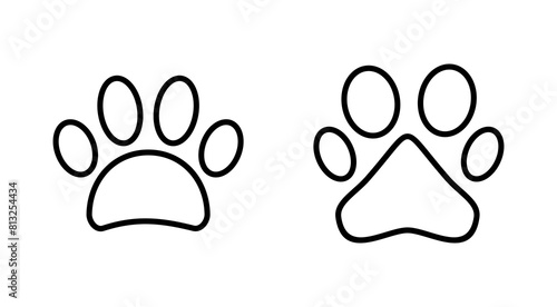 Paw icon set. paw print icon vector. dog or cat paw