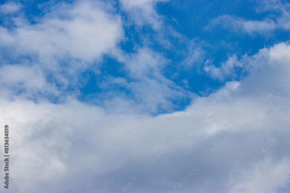 clouds in the blue sky