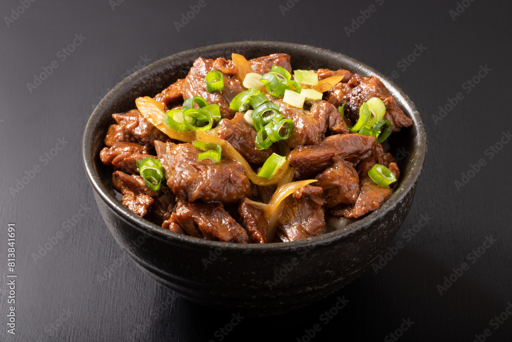 牛ハラミ焼肉丼 牛ハラミ焼肉丼