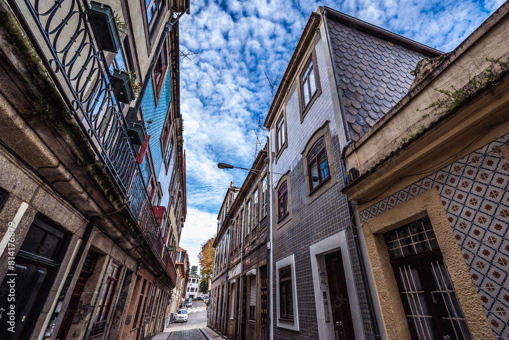 Obraz premium Tenements on Rua do Pinheiro - Pine tree Street in Porto, Portugal