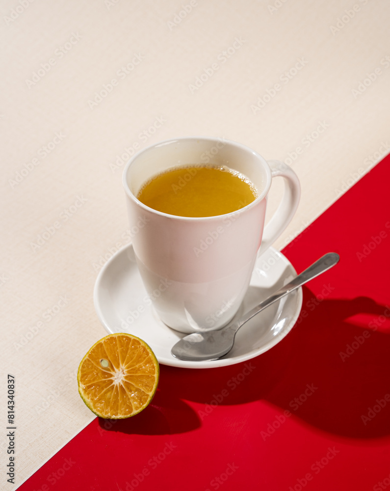 Hot squeezed oranges are usually consumed in the morning Hot squeezed oranges are usually consumed in the morning