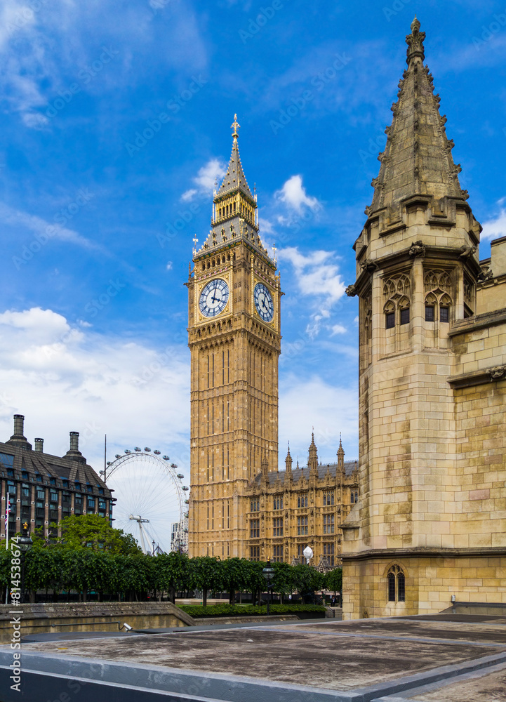Obraz premium Big Ben the clock tower on a sunny day (London, England, United Kingdom)
