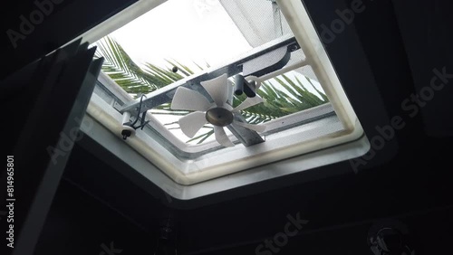 Motorhome Artesanal Sprinter Van Conversion Casa Móvel Aventura Viagem Rodoviária Personalizado Interior Compacto Viagem Roteiro Liberdade Direção Exploração Estrada Natureza Paisagem Caravana BR