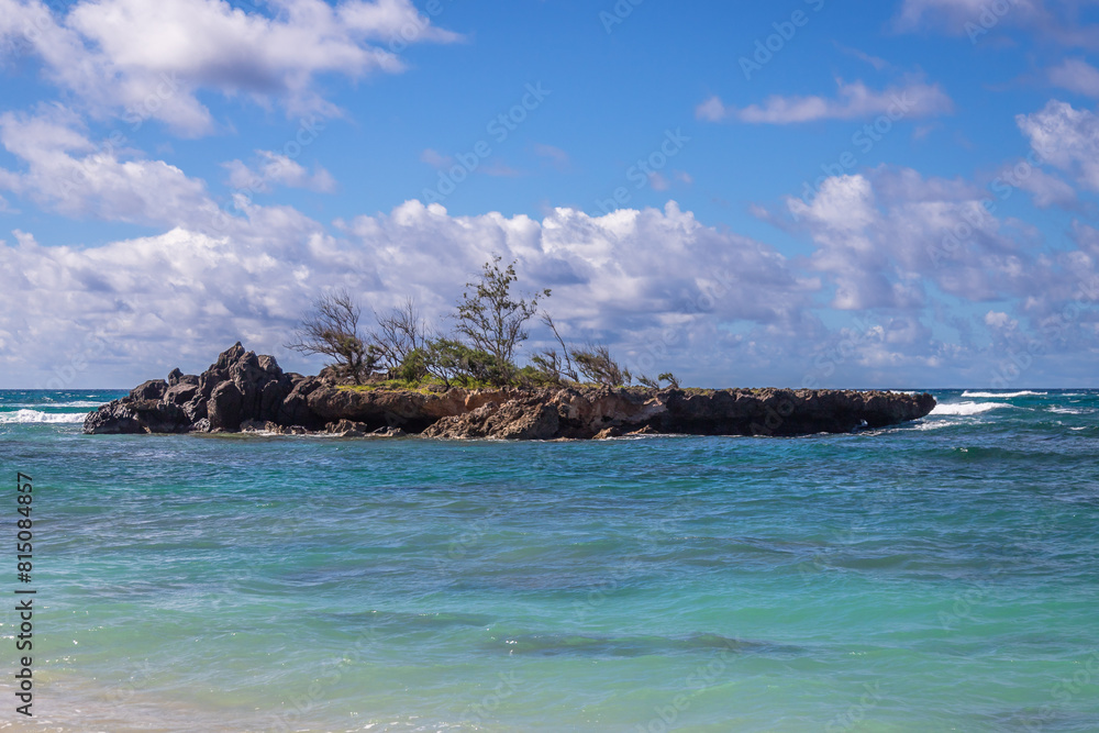 Exposure of pretty Hawaiian sea, shore and mountains along the East coast of Oahu island Exposure of pretty Hawaiian sea, shore and mountains along the East coast of Oahu island