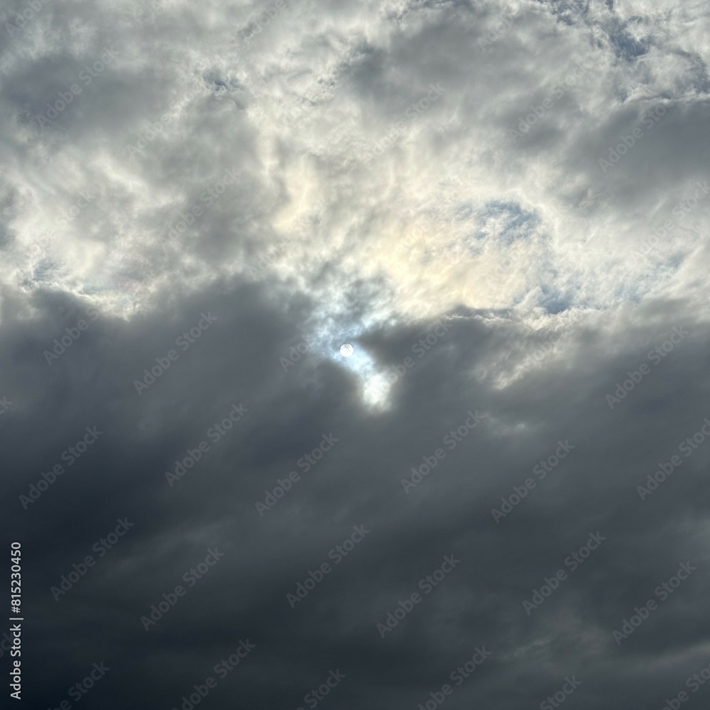 Obraz premium 青い空と雲のきれいなグラデーション背景素材
