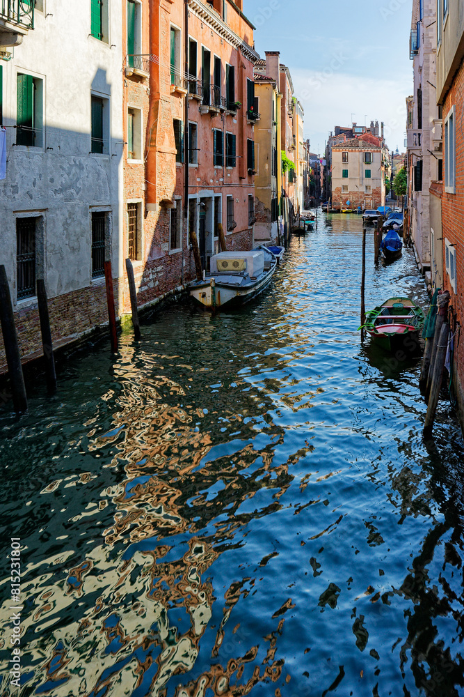 Obraz premium Grand Canal, Venice with View of the river and city historical architecture. with gondolas in Venice, Italy. in winter time.