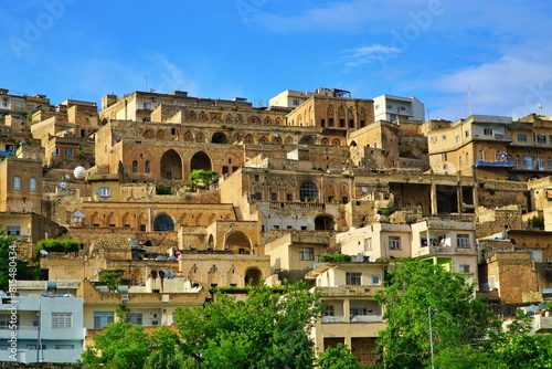 Fotografie View of the old town of Mardin city in southeast of Anatolia in Turkey