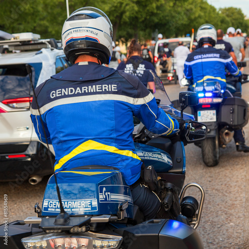 Motard de gendarmerie- Contrôle routier.
