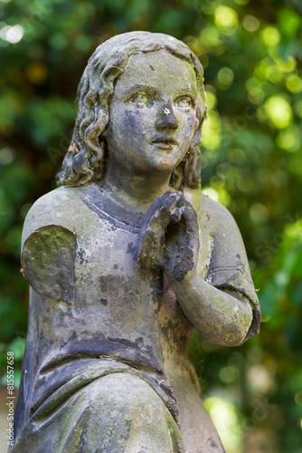 Obraz na płótnie Historic Statue on the mystery old Prague Cemetery, Czech Republic w salonie