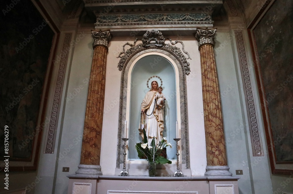 Nemi - Statua della Madonna della Mercede nella Chiesa di Santa Maria del Pozzo