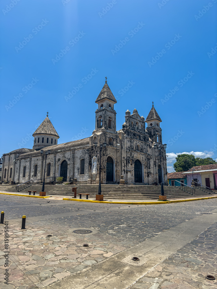 Obraz premium Beautiful view of the colonial city of Granada Nicaragua, Its majestic yellow cathedral, Guadalupe Church, the convent museum anda the calzada streets