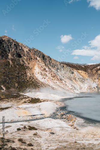 Obraz na płótnie Jigokudani Hell Valley Lake Oyunuma in Noboribetsu, Hokkaido, Japan w salonie
