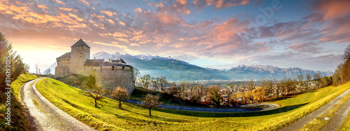 Schloss, Liechtenstein, Vaduz photo
