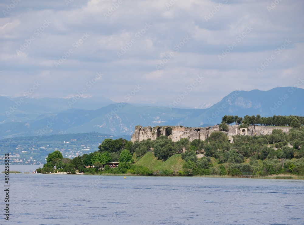 Grotten des Catull in Sirmione am Gardasee Grotten des Catull in Sirmione am Gardasee