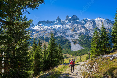 Golmweg mit 3 Türme, Gauertal, Montafon in Vorarlberg, Österreich photo