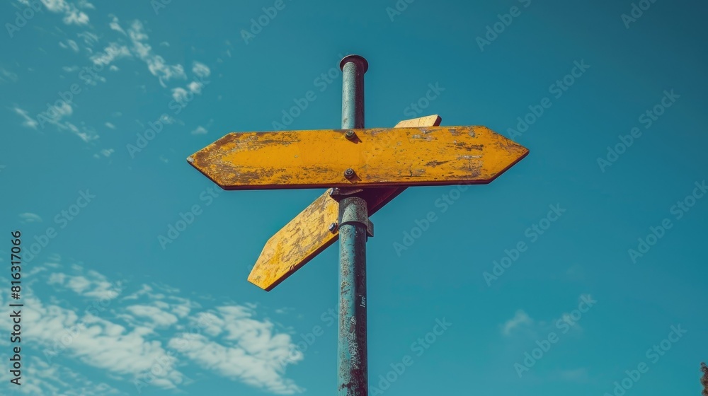 © dinny - Crossroads sign indicating strategic decision-making in business © dinny - Crossroads sign indicating strategic decision-making in business