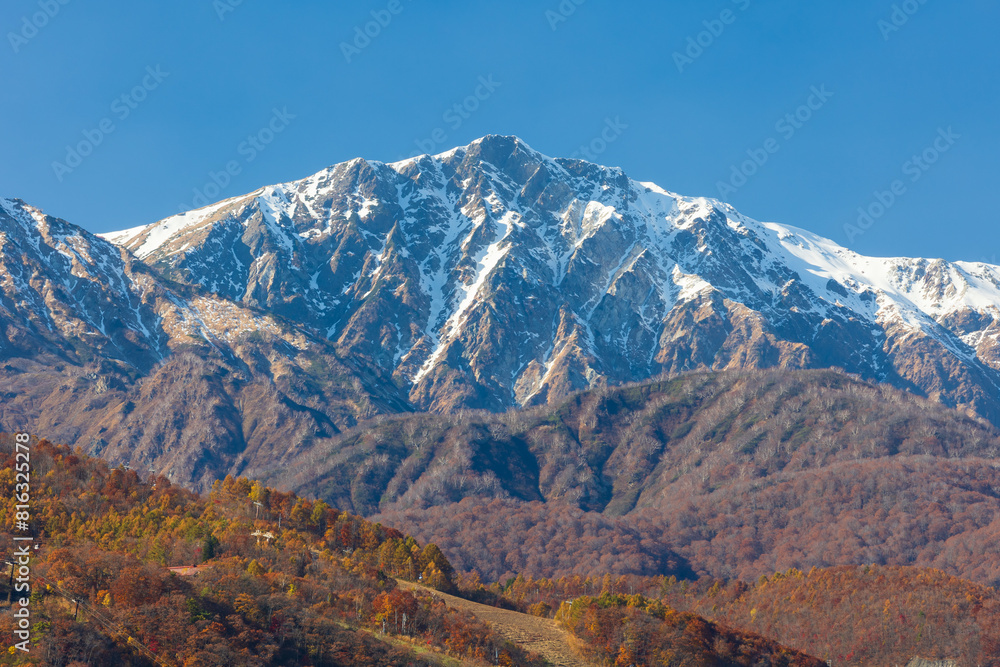 日本の風景 長野県白馬村 白馬岳と三段紅葉 日本の風景 長野県白馬村 白馬岳と三段紅葉