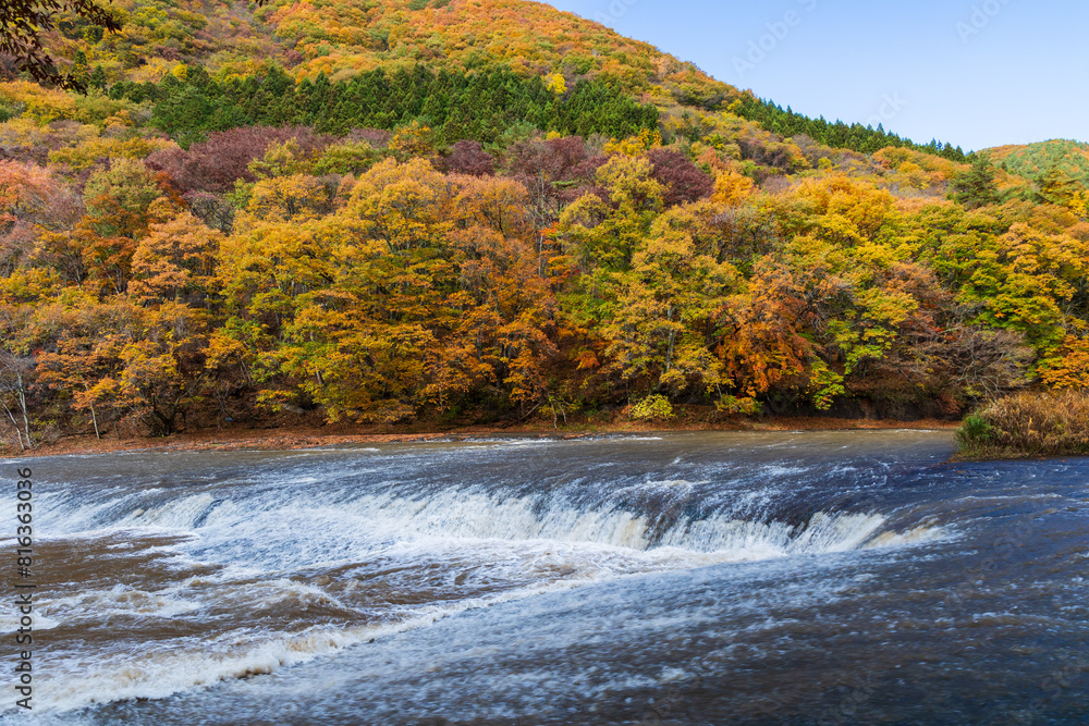 日本の風景・秋 群馬県沼田市 紅葉の吹割の滝(吹割渓谷) 日本の風景・秋 群馬県沼田市 紅葉の吹割の滝(吹割渓谷)