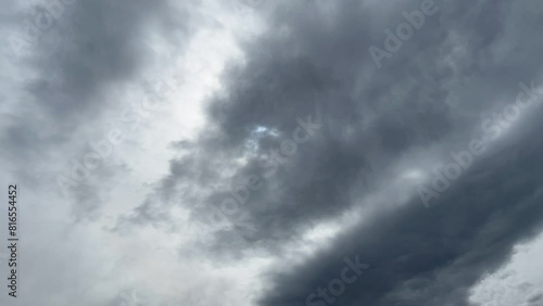曇天の空　タイムラプス
