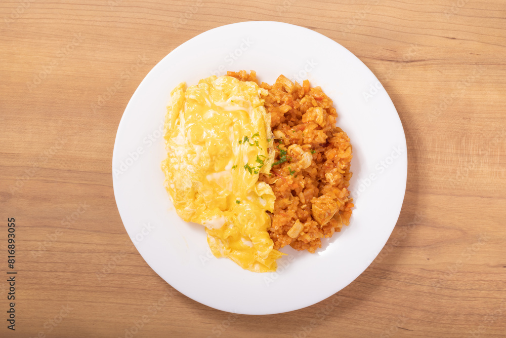 オムライス (ふわとろ卵とチキンライス) オムライス (ふわとろ卵とチキンライス)