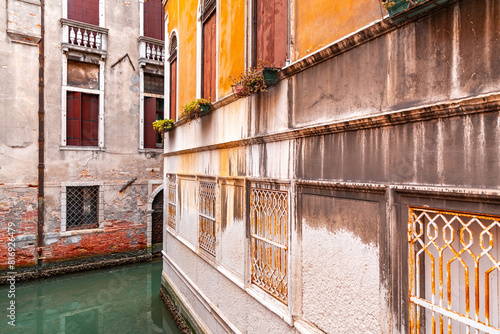 Beautiful canals and tradit...