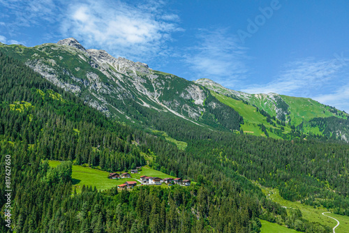 Ausblick auf das Lechtal bei Steeg in Tirol