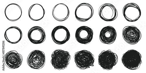 Circle line sketch icon in hand drawn style. Circular scribble doodle vector illustration on isolated background. Pencil or pen bubble sign business concept.