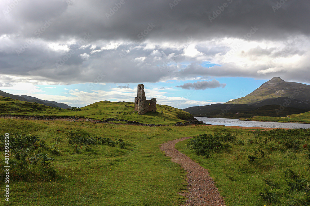 The assynt ruins of Ardvreck castle The assynt ruins of Ardvreck castle