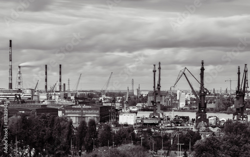 Obraz na płótnie View of the Gdańsk Shipyard in black and white, the Baltic Coast w salonie